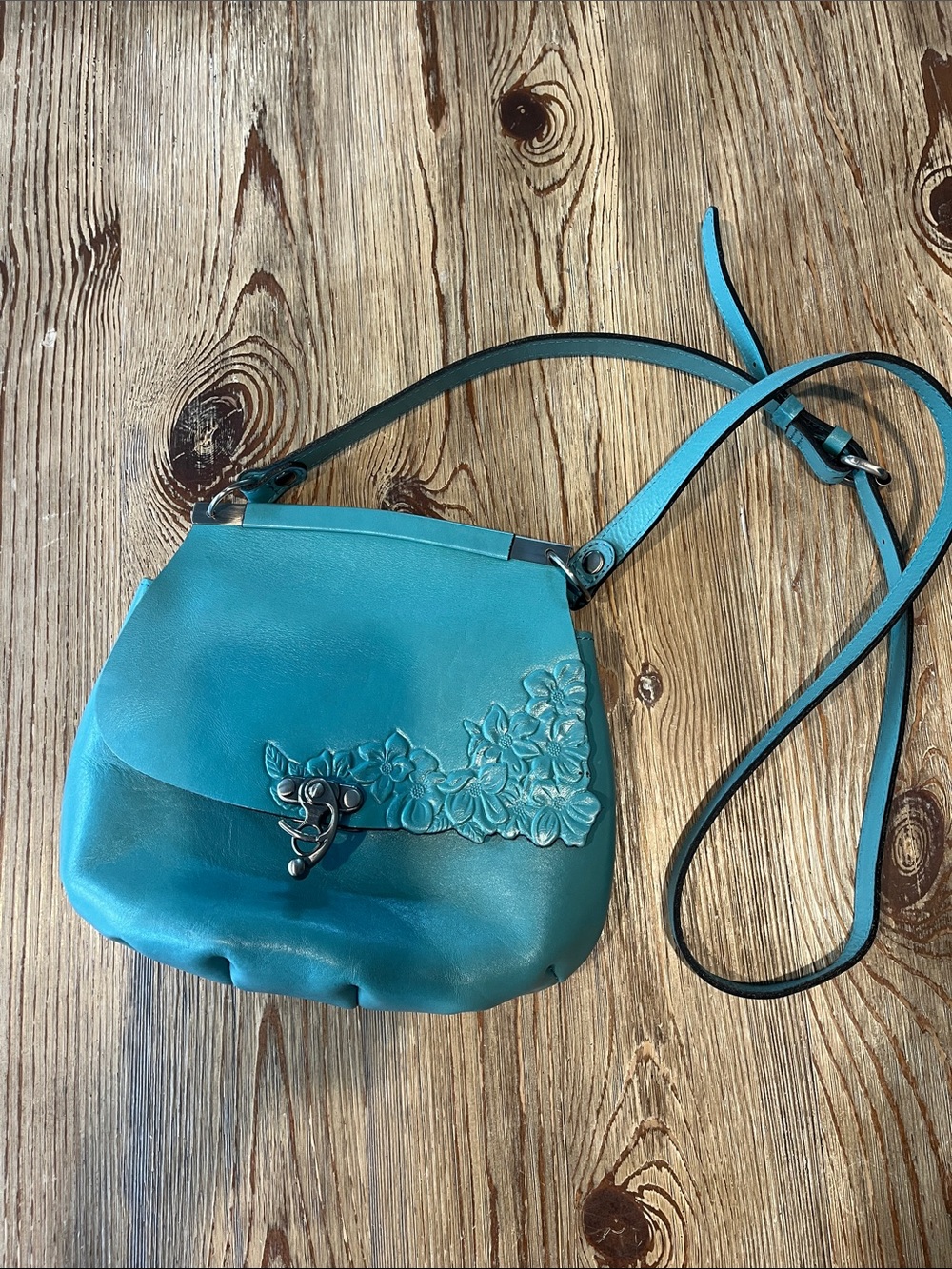 Patricia Nash Teal Floral Accent Crossbody Bag - Stylish Women's Shoulder Bag
